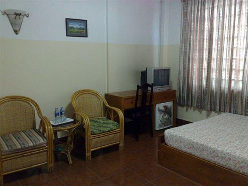 Comfort Star 2 Hotel Phnom Penh Exteriör bild