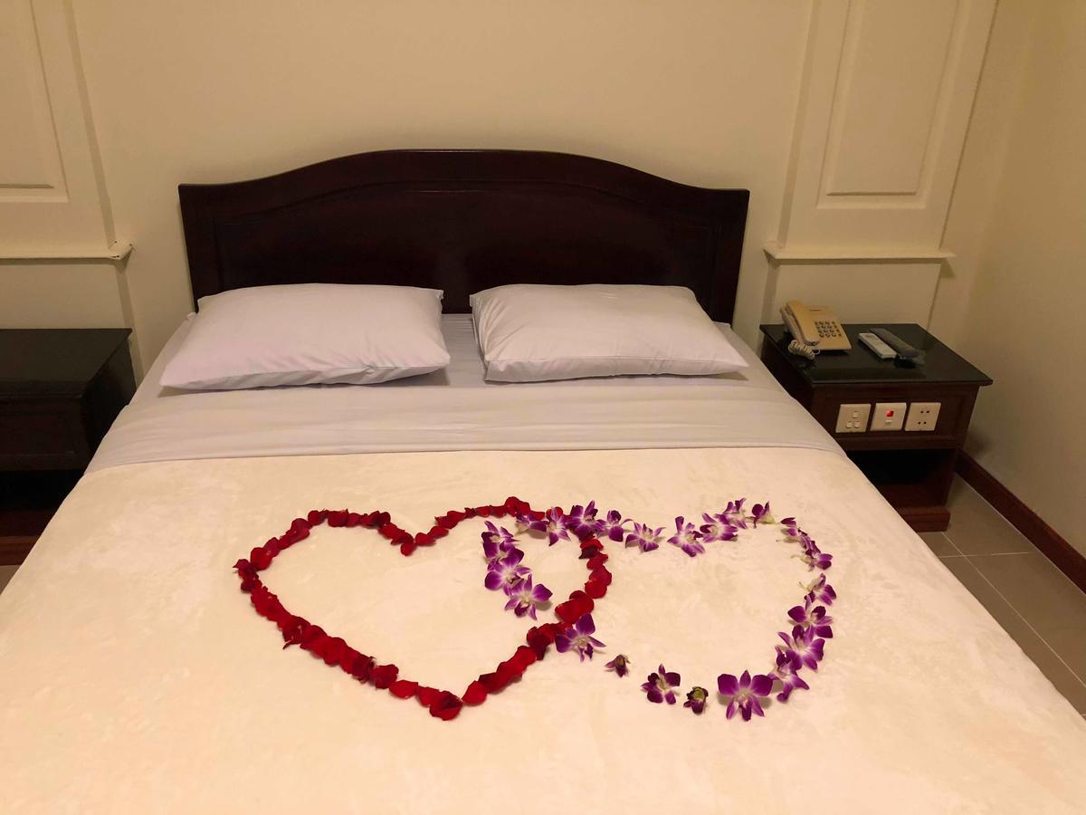 Comfort Star 2 Hotel Phnom Penh Exteriör bild