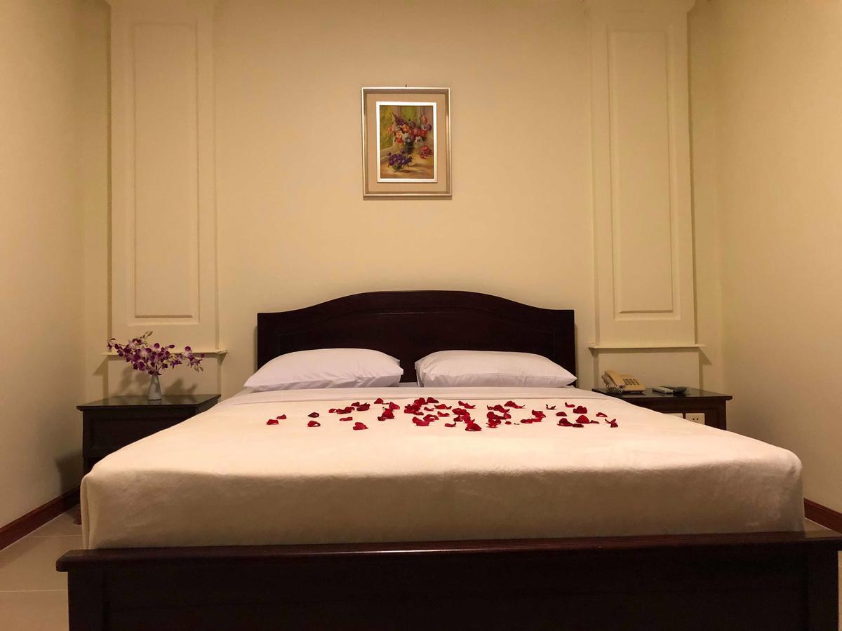 Comfort Star 2 Hotel Phnom Penh Exteriör bild